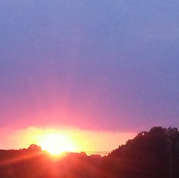 MAKE AN OFFER!!! - Picture 1 of 1